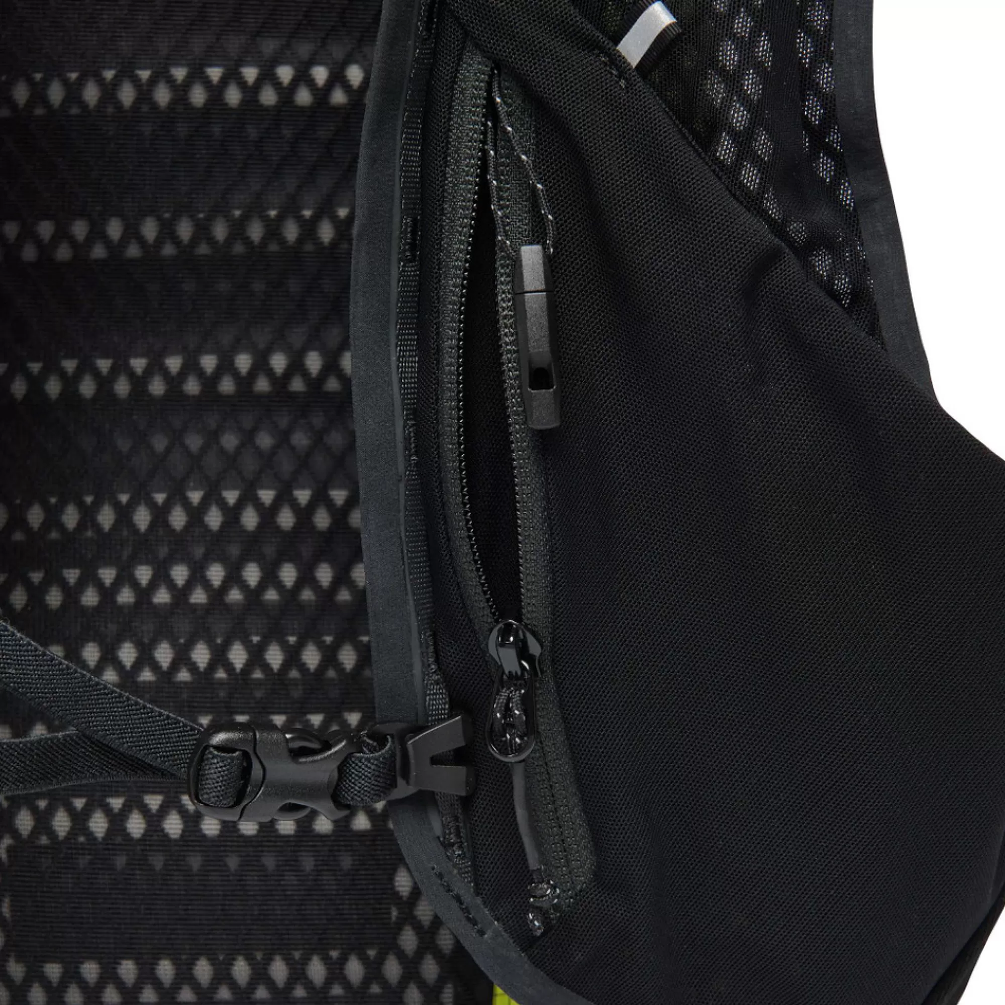 Black Diamond Distance 15 Backpack